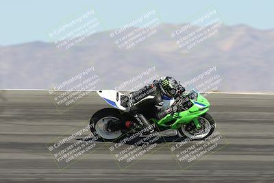 media/May-10-2025-Race Pace (Sat) [[db32fef2da]]/Vested/3-Bowl Set 1 (9am)/